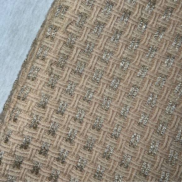 Vintage Milly Wool Below Knee Pencil Skirt in Peachy Cream + Silver, Size 2 - Picture 10 of 11